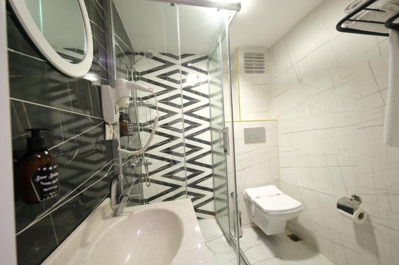 Eniza Hotel 梅尔辛 外观 照片