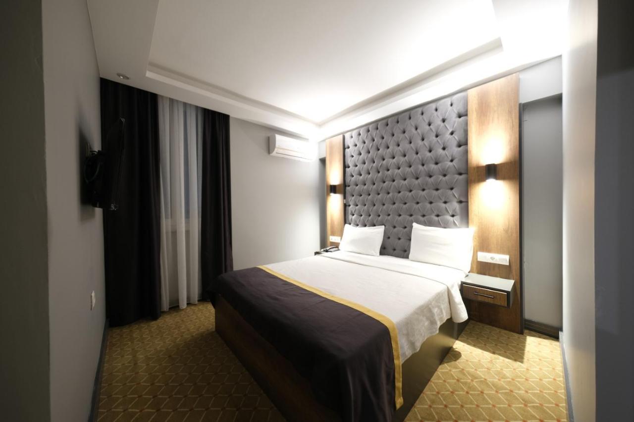 Eniza Hotel 梅尔辛 外观 照片