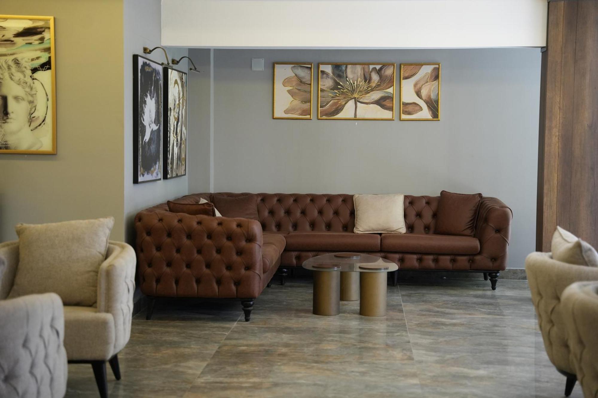 Eniza Hotel 梅尔辛 外观 照片