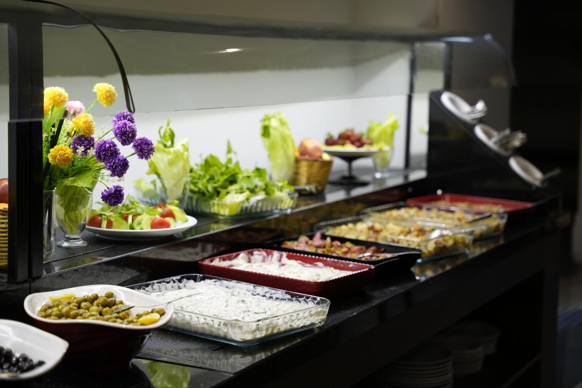 Eniza Hotel 梅尔辛 外观 照片