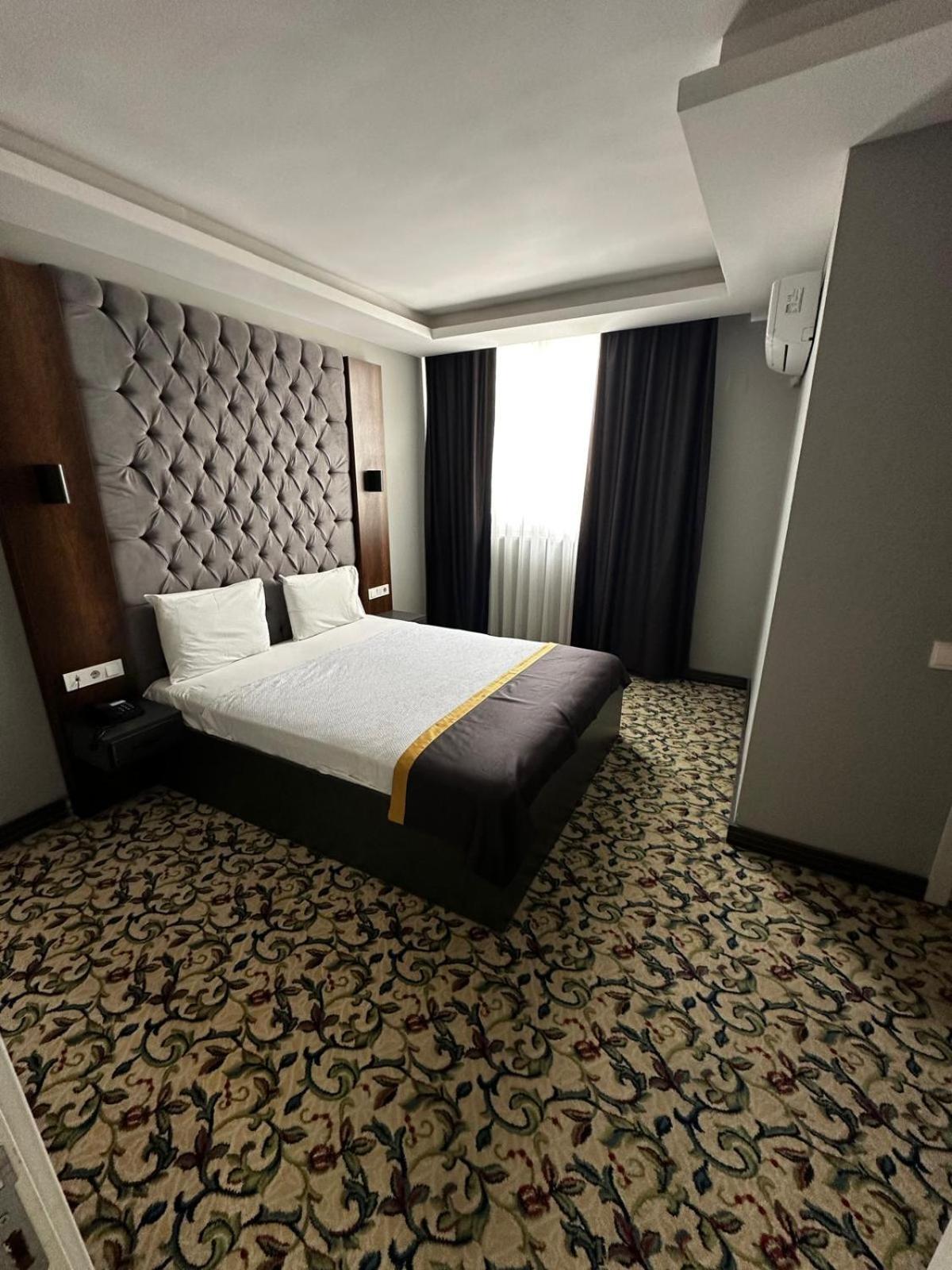 Eniza Hotel 梅尔辛 外观 照片