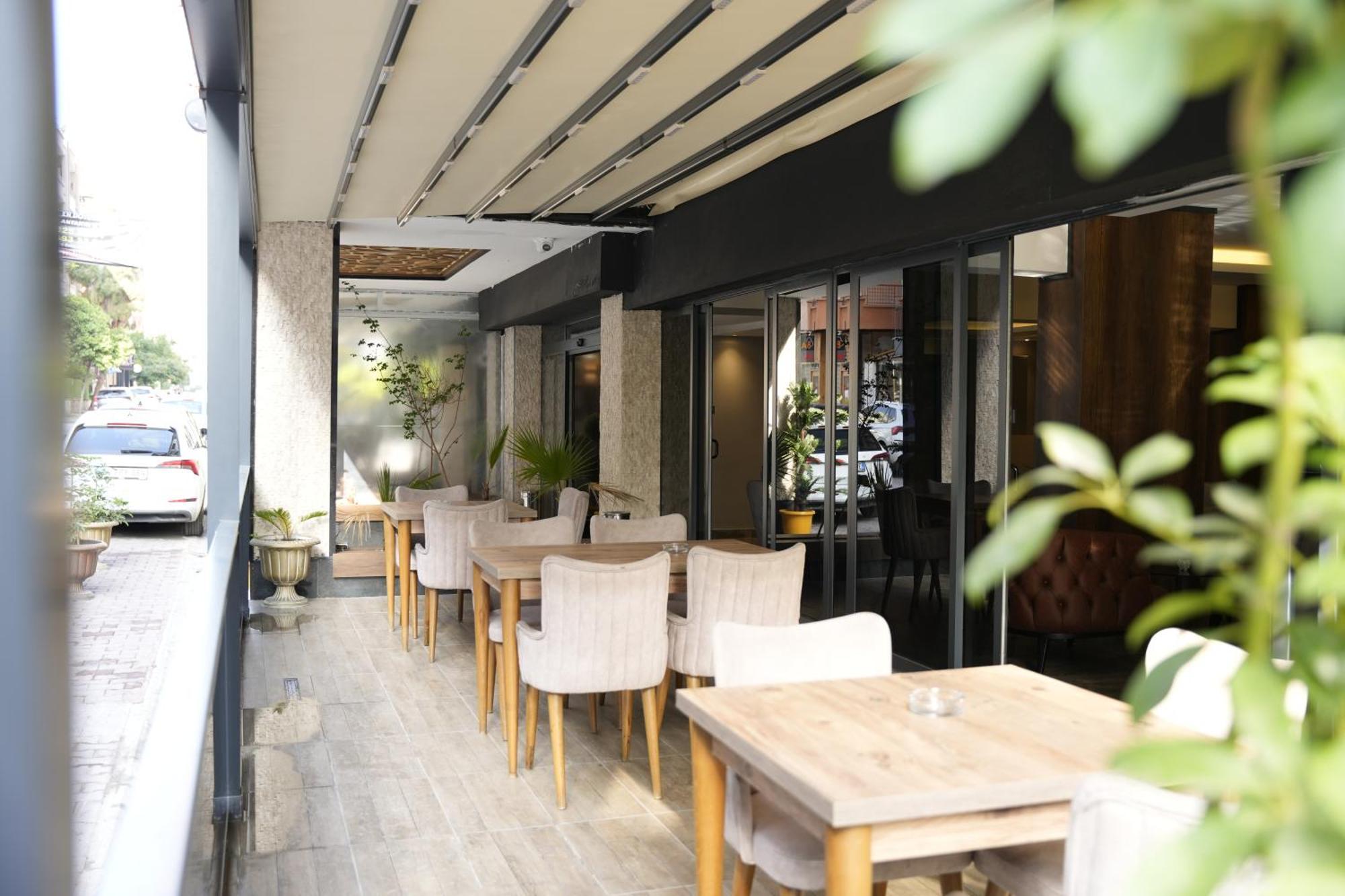 Eniza Hotel 梅尔辛 外观 照片