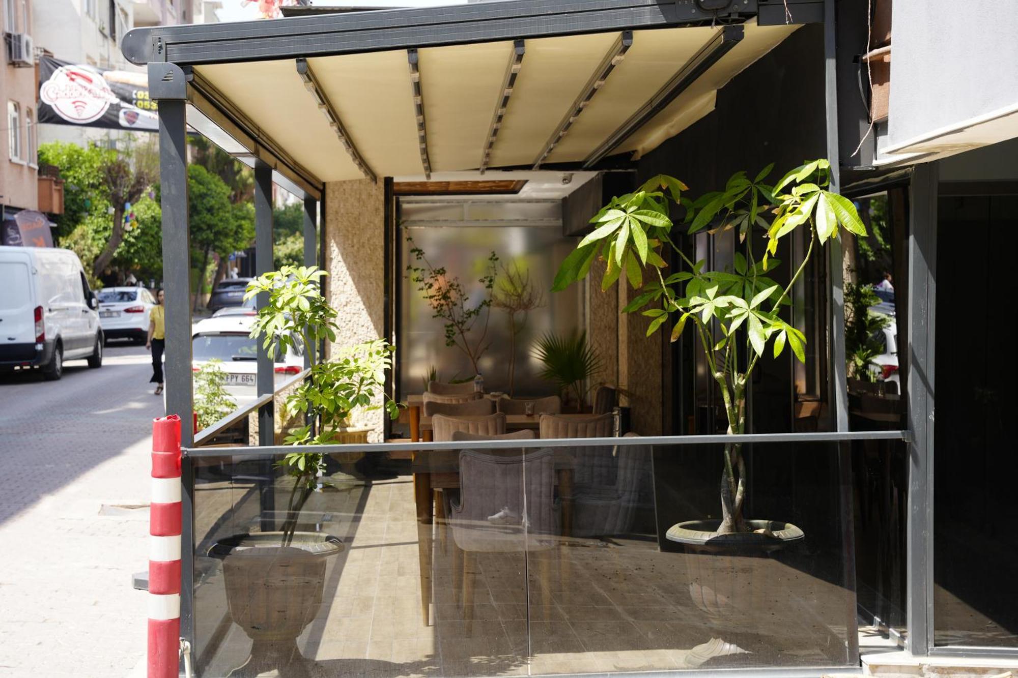 Eniza Hotel 梅尔辛 外观 照片